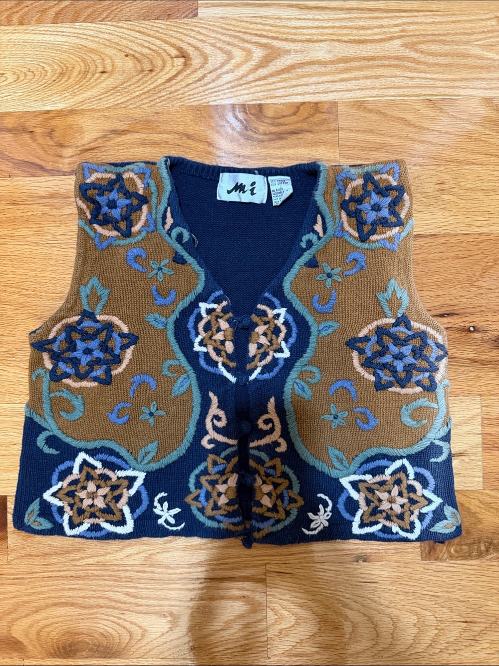 Mi Vintage Cropped Button Up Floral Sweater Vest-Size L
